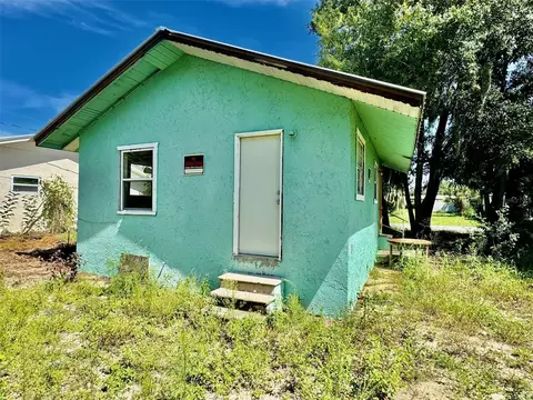 208 E Booker St, Avon Park, FL 33825