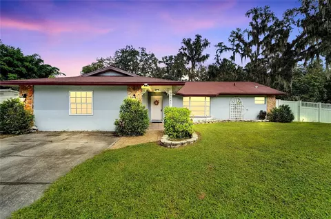 38041 Salem Ave, Zephyrhills, FL 33541
