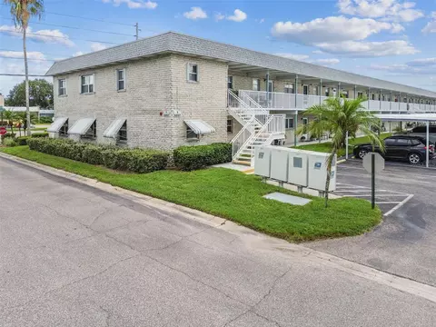 5357 81st St N #1, Saint Petersburg, FL 33709