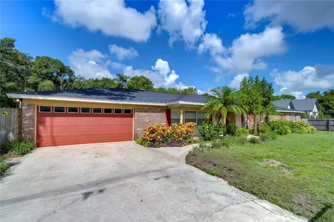 1034 S Mount Carmel Rd, Brandon, FL 33511