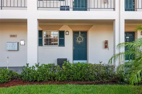 10310 Carrollwood Ct #33, Tampa, FL 33618