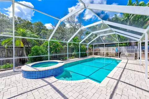 14354 110th Ter, Largo, FL 33774