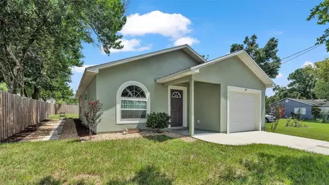 611 Ariana Ave, Auburndale, FL 33823