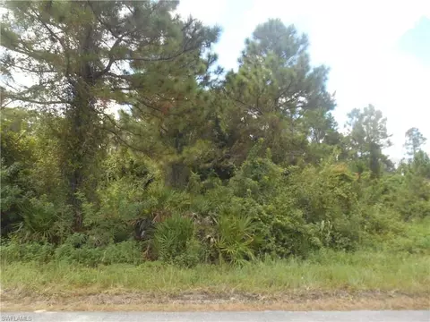 662 Foxchase Dr #4, Lehigh Acres, FL 33974