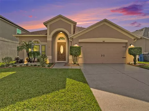 442 Sand Ridge Dr, Valrico, FL 33594