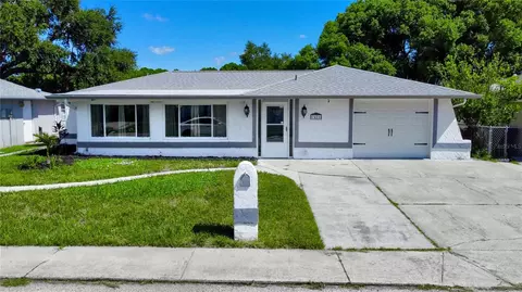 7421 Fireside Dr, Port Richey, FL 34668