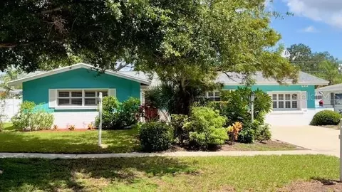 1630 Cambridge Dr, Clearwater, FL 33756