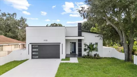 2122 W Henry Ave, Tampa, FL 33603