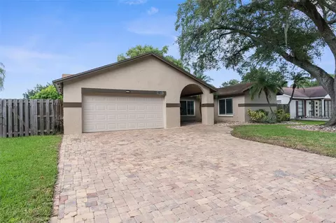 11403 Country Oaks Dr, Tampa, FL 33618