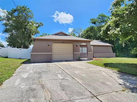 2500 Magellan Ave, Spring Hill, FL 34608