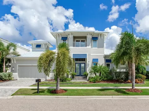 713 Pinckney Dr, Apollo Beach, FL 33572