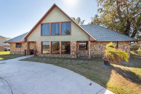 214 Warren Rd, Lutz, FL 33548