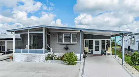 37821 Barcelona Ave, Zephyrhills, FL 33541