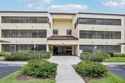 13612 S Village Dr #5206, Tampa, FL 33618