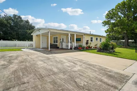 7625 16th St N, Saint Petersburg, FL 33702