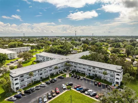2001 World Parkway Blvd #51, Clearwater, FL 33763