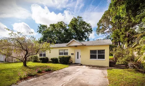 222 80th Ave NE, Saint Petersburg, FL 33702
