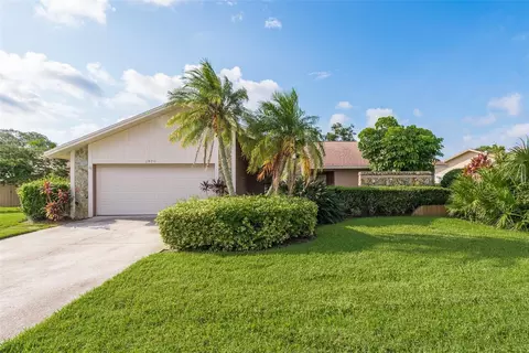 2970 Pinewood Run, Palm Harbor, FL 34684