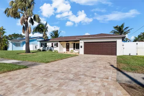 537 Dolphin Ave SE, Saint Petersburg, FL 33705