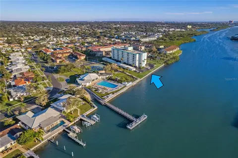 10216 Regal Dr #604, Largo, FL 33774