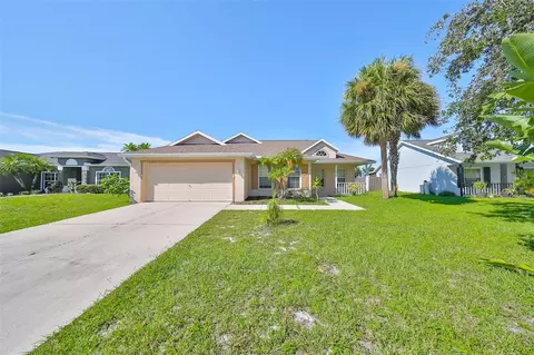 11813 Shrewsbury Ln, Parrish, FL 34219