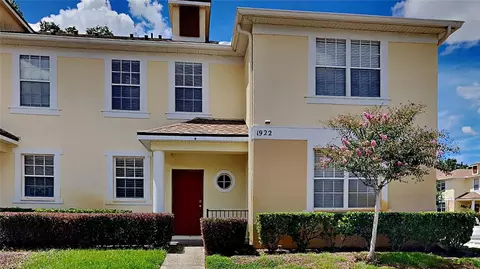 1922 Fiesta Ridge Ct, Tampa, FL 33604