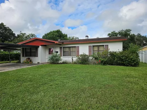 1007 N Palm Dr, Plant City, FL 33563