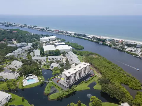 11590 Shipwatch Dr #548, Largo, FL 33774