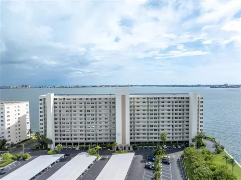 6060 Shore Blvd S #510, Gulfport, FL 33707