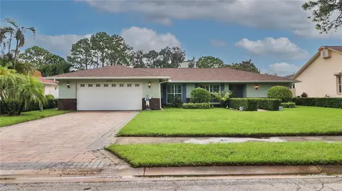 8883 Merrimoor Blvd E, Seminole, FL 33777