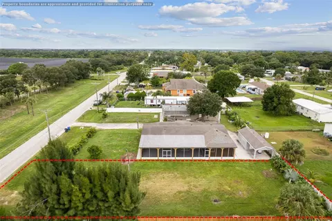 2713 Universal Dr, Ruskin, FL 33570