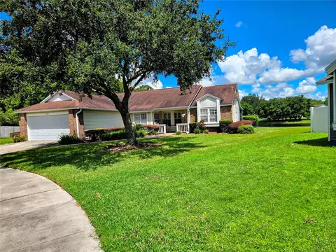 3347 Silvermoon Dr, Plant City, FL 33566