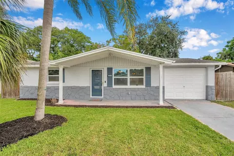 10820 Stamford Dr, Port Richey, FL 34668