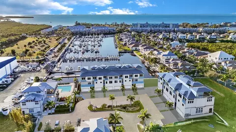 3045 Bermuda Sloop Cir, Ruskin, FL 33570