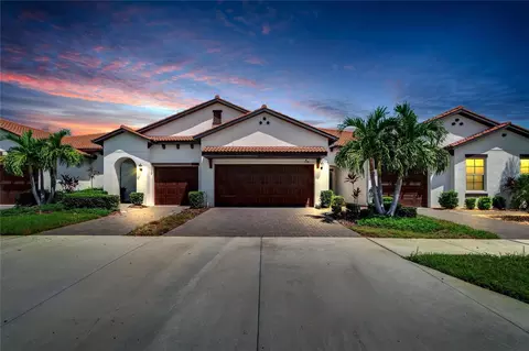 5314 Stoic Vale Dr, Wimauma, FL 33598 photo 1