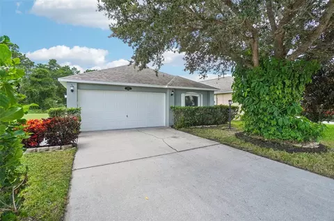 2233 Redwood Cir NE, Palm Bay, FL 32905