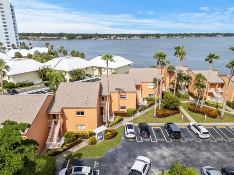 7400 Sunshine Skyway Ln S #106, Saint Petersburg, FL 33711