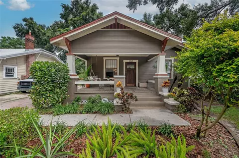 1312 E Giddens Ave, Tampa, FL 33603