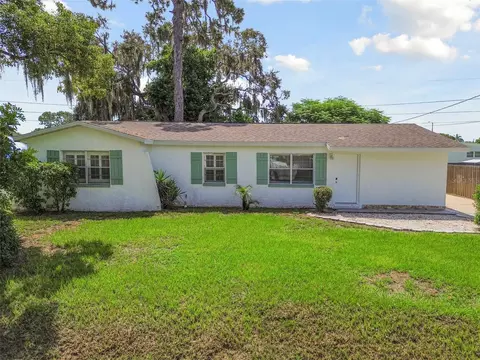 21 Lake Shore Dr, Palm Harbor, FL 34684