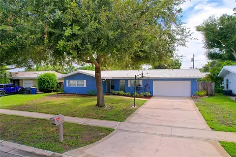 1407 Ambassador Dr, Clearwater, FL 33764