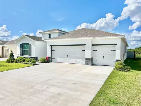 3505 Crooked River Dr, Plant City, FL 33565