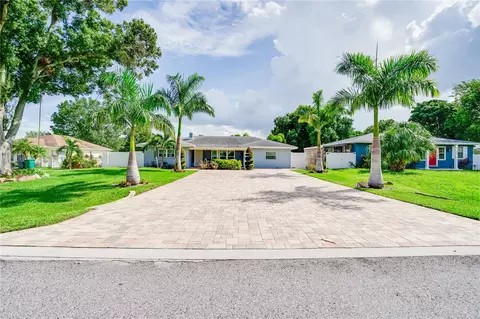 3133 Drew St, Clearwater, FL 33759