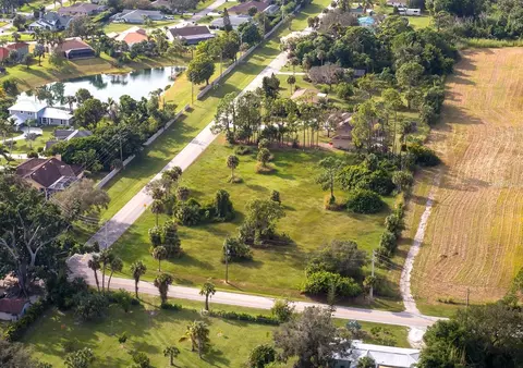 20540 Sandy Ln, Estero, FL 33928