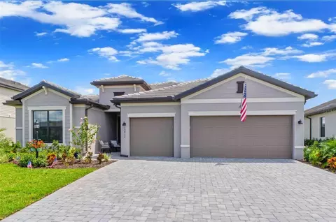 15412 White Linen Dr, Bradenton, FL 34211