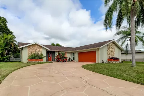 1214 Ranchwood Dr E, Dunedin, FL 34698
