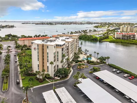7400 Sun Island Dr S #509, South Pasadena, FL 33707