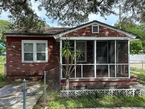 824 19th St S, Saint Petersburg, FL 33712