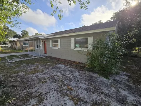 606 Holt Cir, Winter Haven, FL 33880