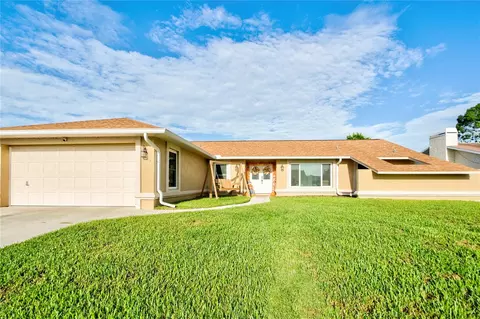 8915 Bermuda Ln, Port Richey, FL 34668