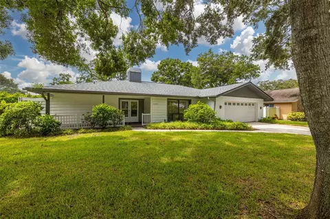 2430 Rolling View Dr, Dunedin, FL 34698